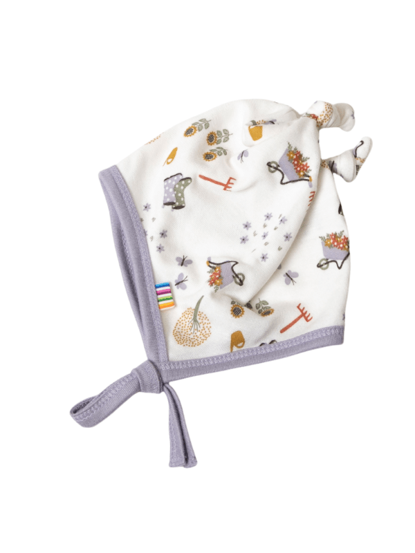 Joha Bambus Baby Hjelm med Lilla Mønster - Sød og Blød
