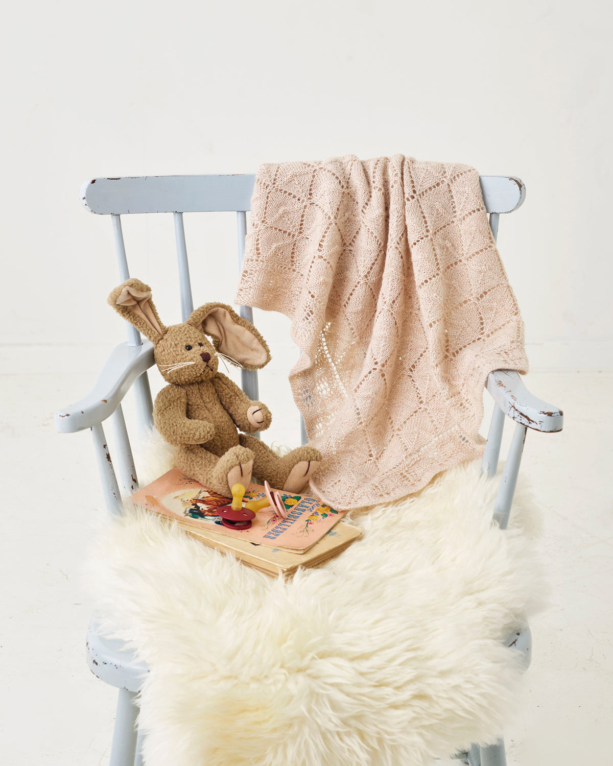 Leonora Babytæppe Med Rombemønster Digital Opskrift - By Permin Baby  - 5702858904077